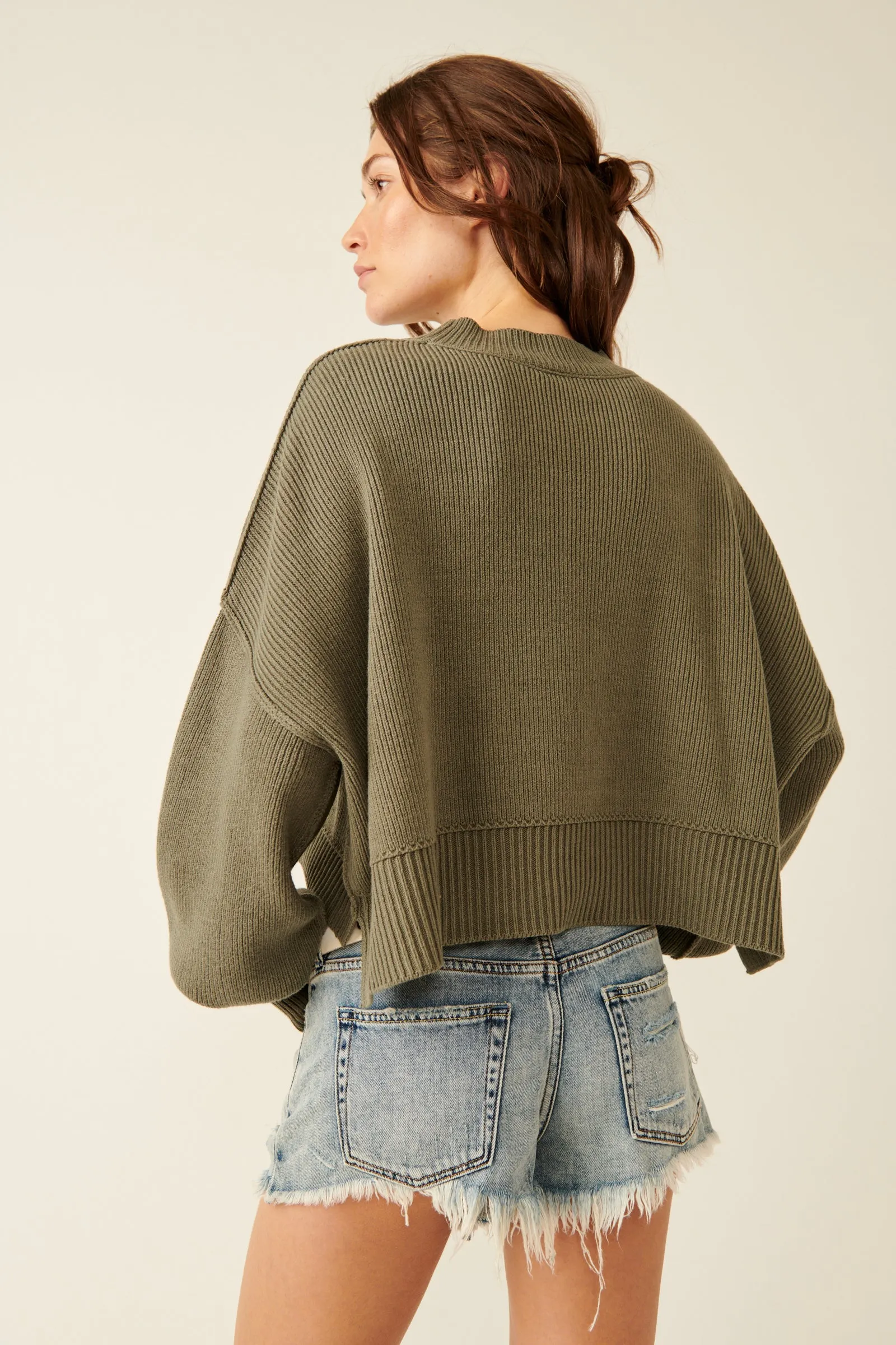 Easy Street Crop Pullover - Dried Basil