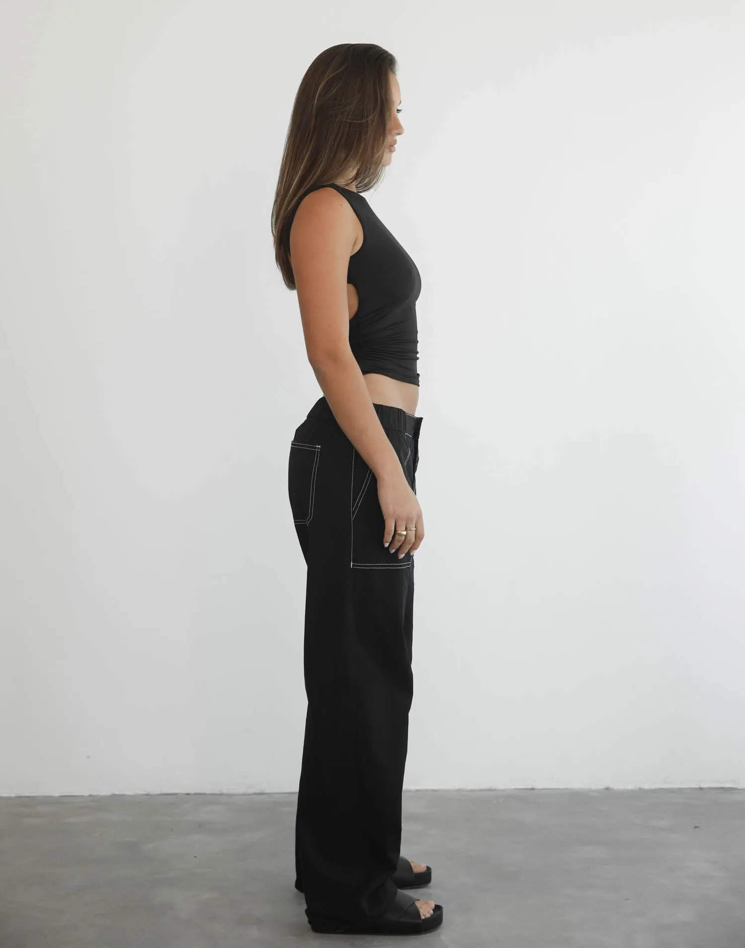 Fountain Tailored Pant (Onyx) - By Lioness