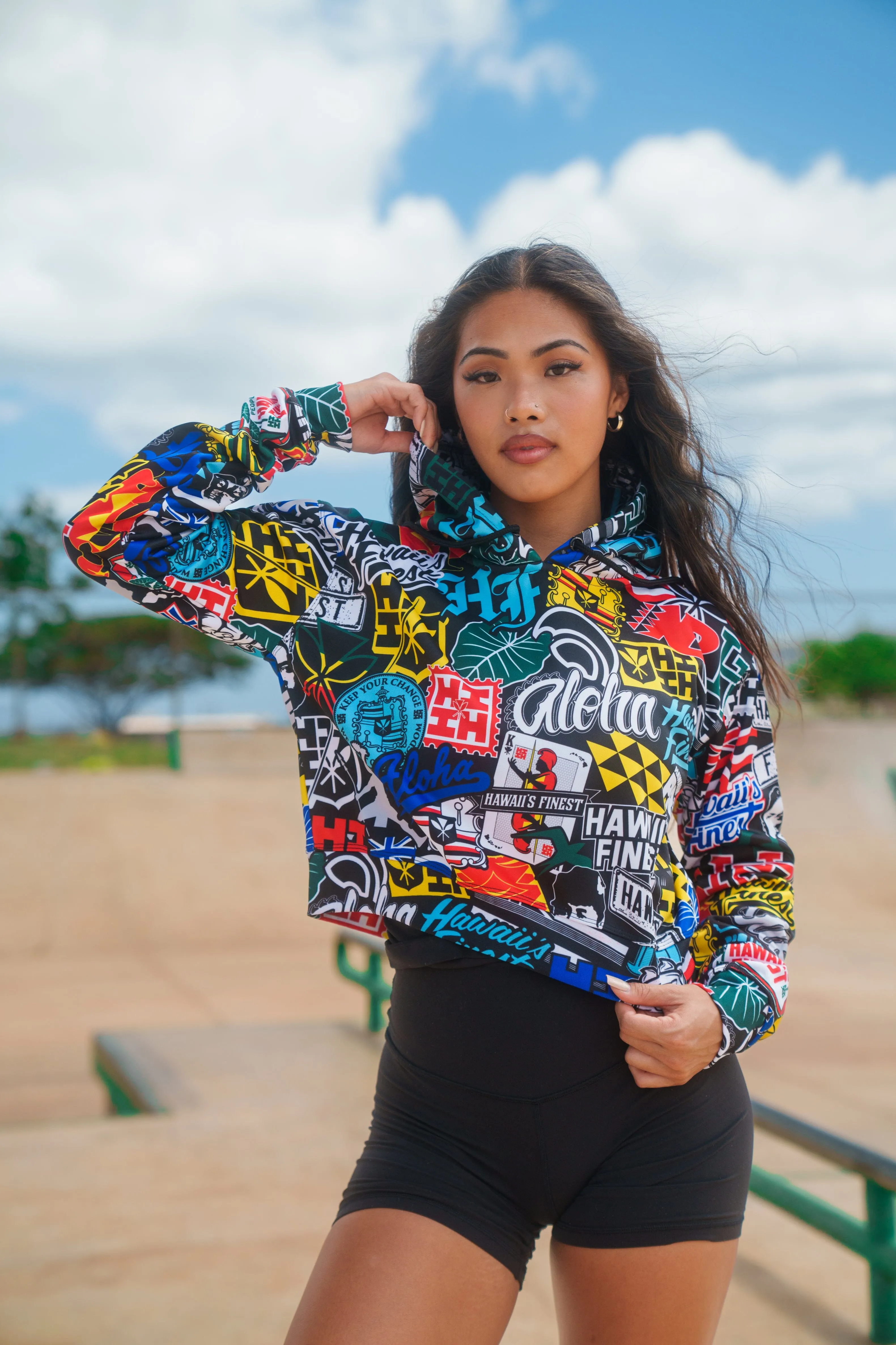 STICKERBOMB WOMEN'S CROP HOODIE